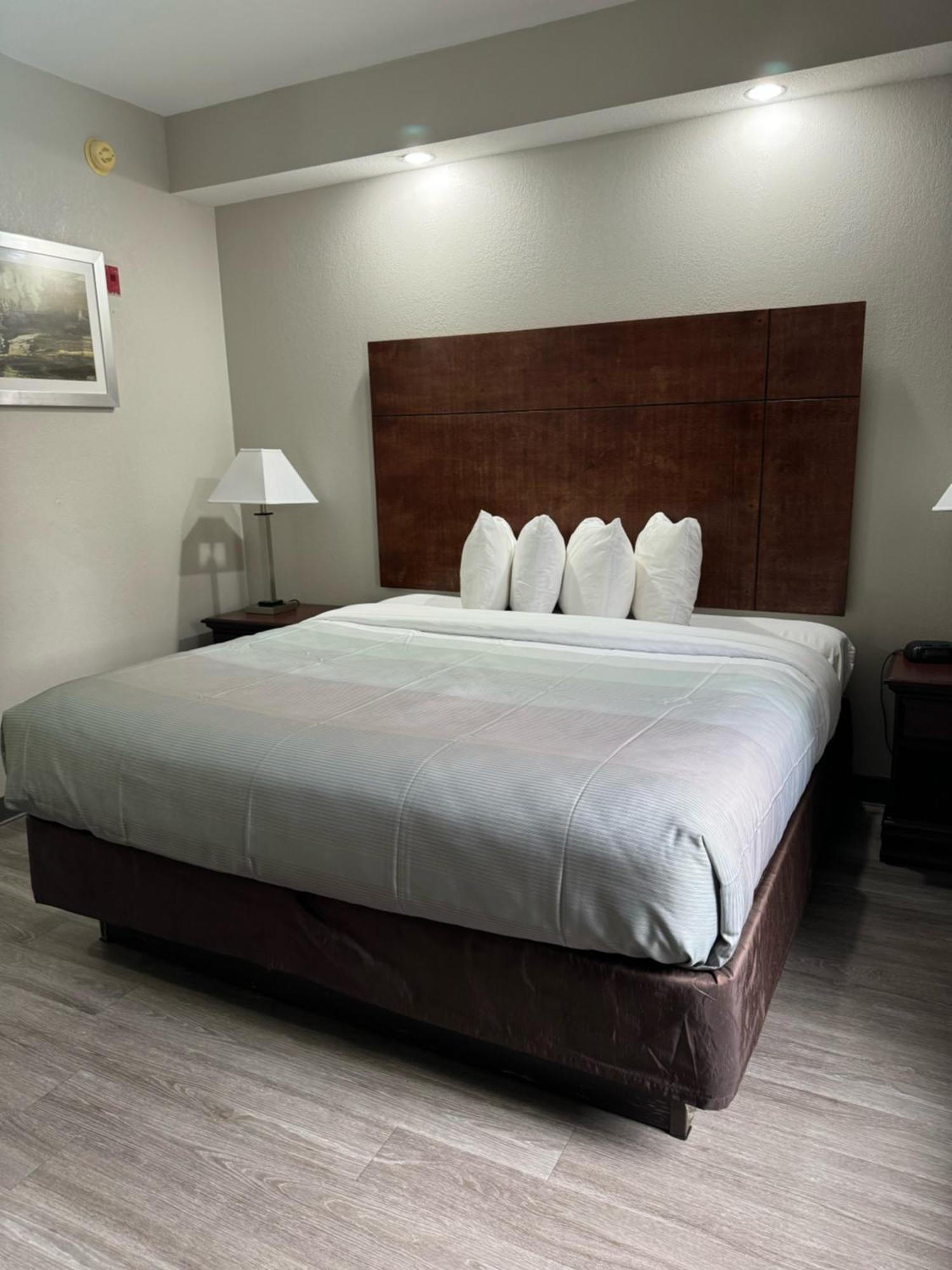 Inn Quality - Atlanta South 2*